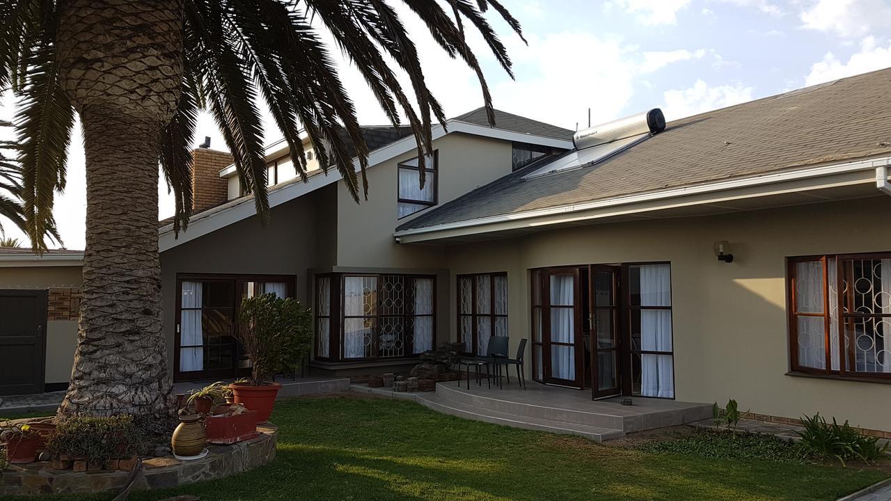 סווקופמונד Kramersdorf Guesthouse מראה חיצוני תמונה